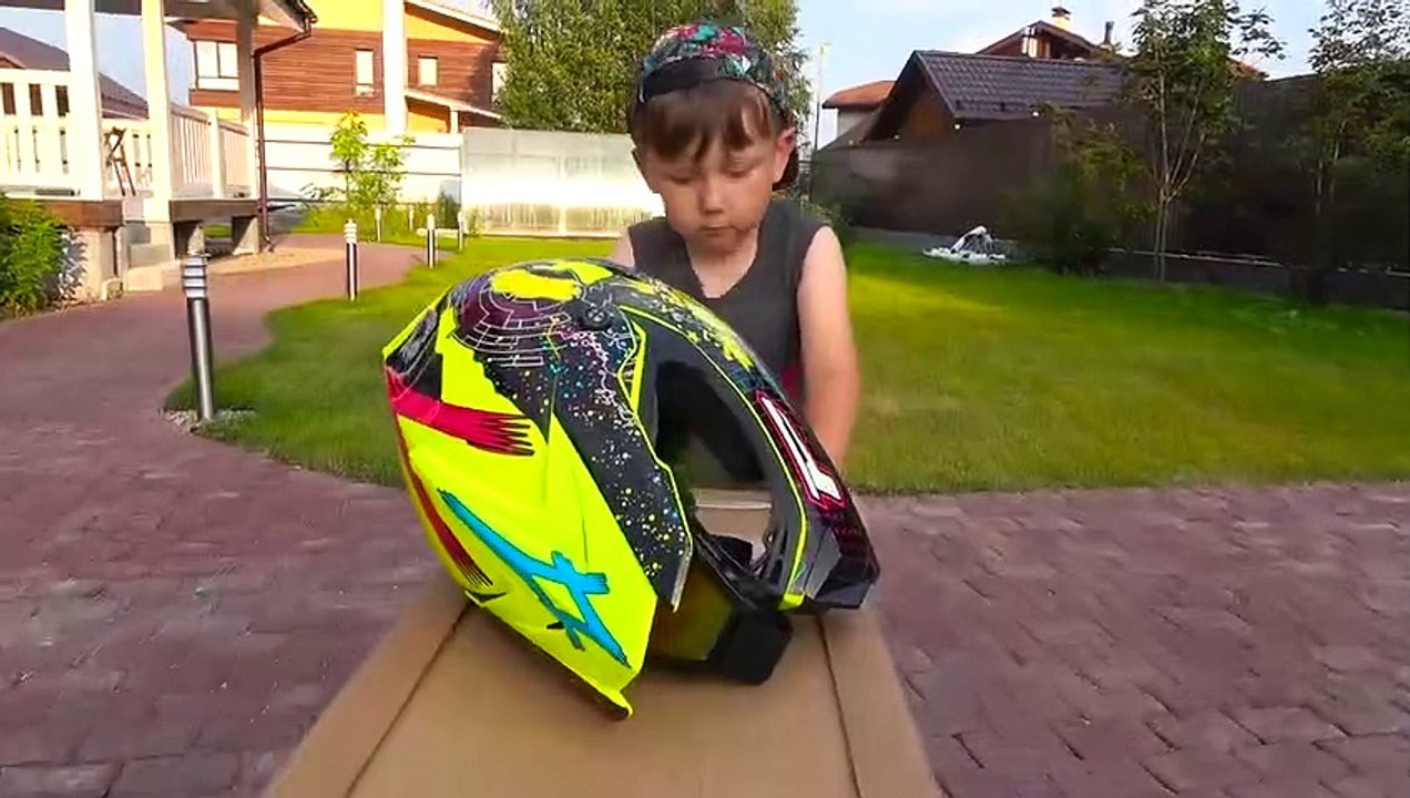 Funny BABY Unboxing And Assembling The Pocker Bike mini moto - mini Bike