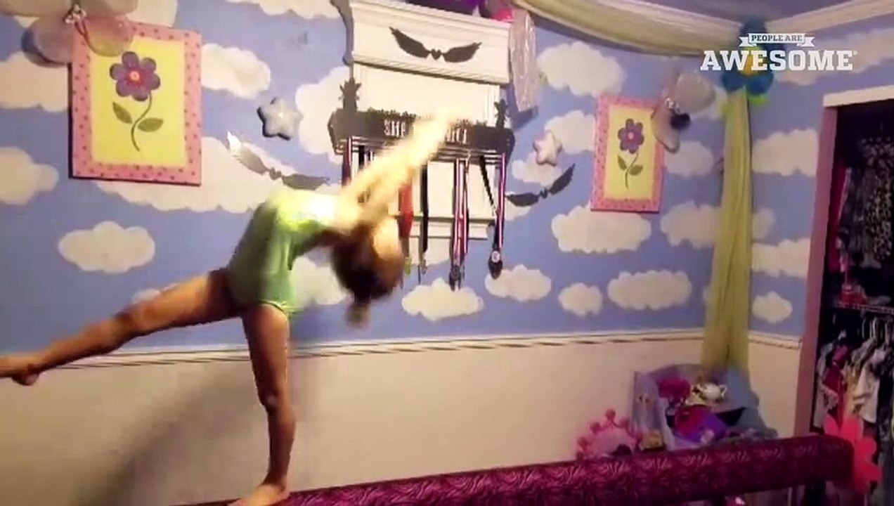 PEOPLE ARE AWESOME 2017 (Kids Edition)   Amazing Talented Kids Compilation (2)