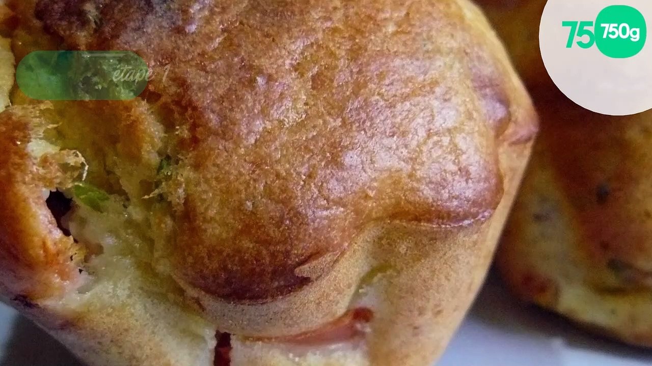 Muffins au parmesan et aux tomates fraîches