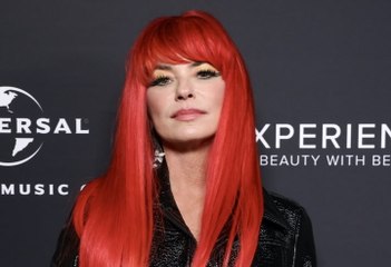 Shania Twain Opens Up About Vocal Chord Surgery and Covid-19