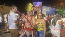 Filho mantém legado histórico do pai e arrasta multidão no Bloco do Índio no Carnaval de Cajazeiras