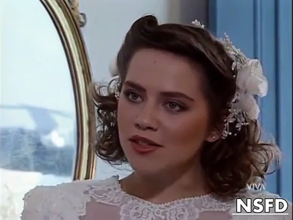 Novela Felicidade (1991) - Helena é humilhada por Débora