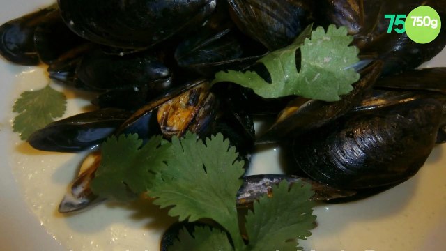 Moules au lait de coco et safran