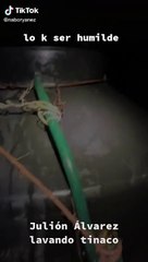 Julión López Limpia su Tinaco en un Nuevo Video 🌟