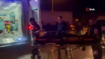 Kamyonet ile motosiklet çarpıştı