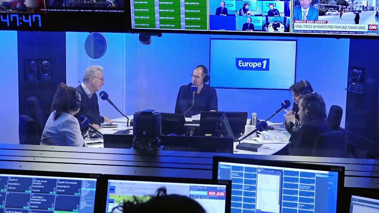 «Le nageur de Bizerte» de Didier Decoin et la pièce «Joyeuses Pâques» au Théâtre Marigny