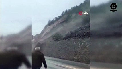Artvin’de heyelan anı kameralara yansıdı