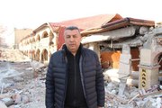 TARİHİ ŞİRE PAZARI DEPREMDE YIKILINCA TONLARCA KAYISI ENKAZ ALTINDA KALDI