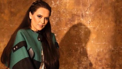 Zamlara isyan eden Demet Akalın, kendisini eleştiren takipçisine tepki gösterdi