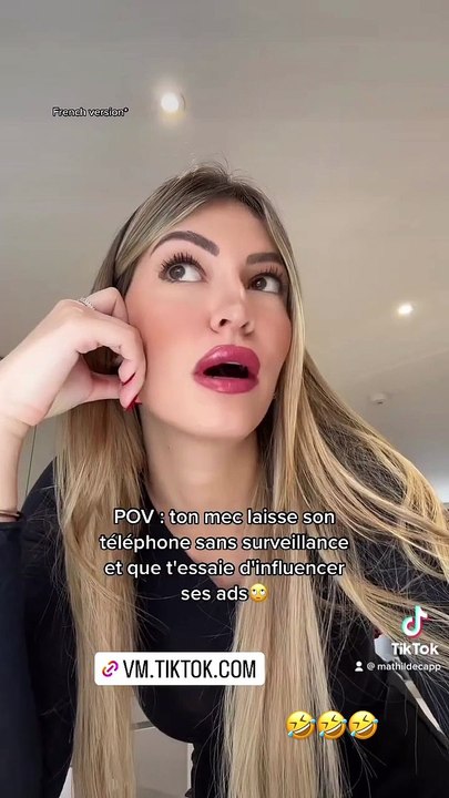 Sur une autre vidéo, la jolie blonde évoque une "demande en mariage exceptionnelle, bague Hayley Bieber, 10 carats" Story de Mathilde Cappelaere