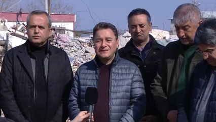 Babacan: hakaret ve küfür yağdırarak cumhurbaşkanlığı yapılmaz