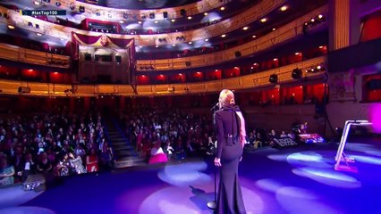 Marta Sánchez interpretó la canción 'Chica Ye-Yé' en la gala de las Top100