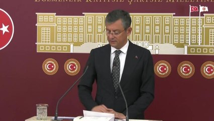 Özgür Özel: "Bugün, 'Çadır Niye Yok' Diye Sorarsanız; 2018'den Beri Soylu'ya Bağlı Afad'ın Gevşekliğinden. İki Buçuk Yıl, Kızılay'dan Bile Çadır...