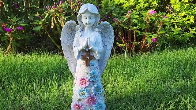 Linfevisi Garden Angel Statue Decor Rustic Metal Angel Sculpture Garden Yard Art Heavenly Home Decor Antiqued Accent Housewarming Garden Gift (Star) Patio, Lawn & Garden