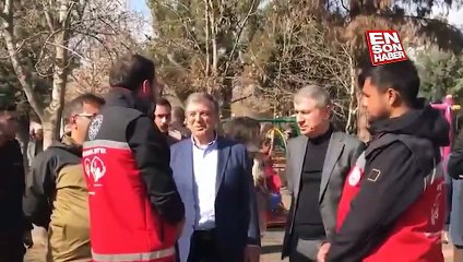 Abdullah Gül deprem bölgesinde: Yaralarımızı hep birlikte saracağız