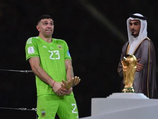 "Je ne suis pas fier" : Emiliano Martinez revient sur sa célébration polémique et évoque Kylian Mbappé
