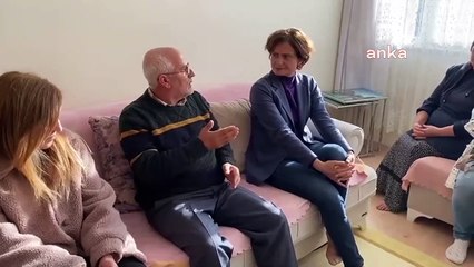 Kaftancıoğlu'nun ziyaret ettiği depremzede: Biz yıllardır AKP'liyiz, yıllardır onlara oy veriyoruz. Kapımızı ilk siz çaldınız