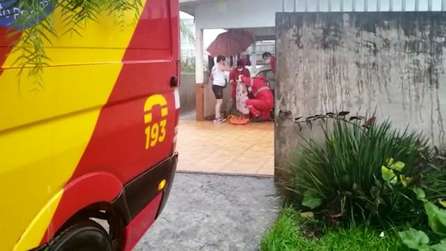 Idosa sofre queda e apresenta suspeita de fratura no fêmur