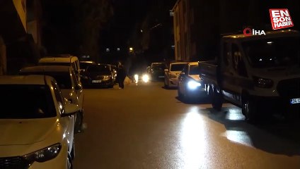 Pendik’te yol çöktü: 2 bina boşaltıldı