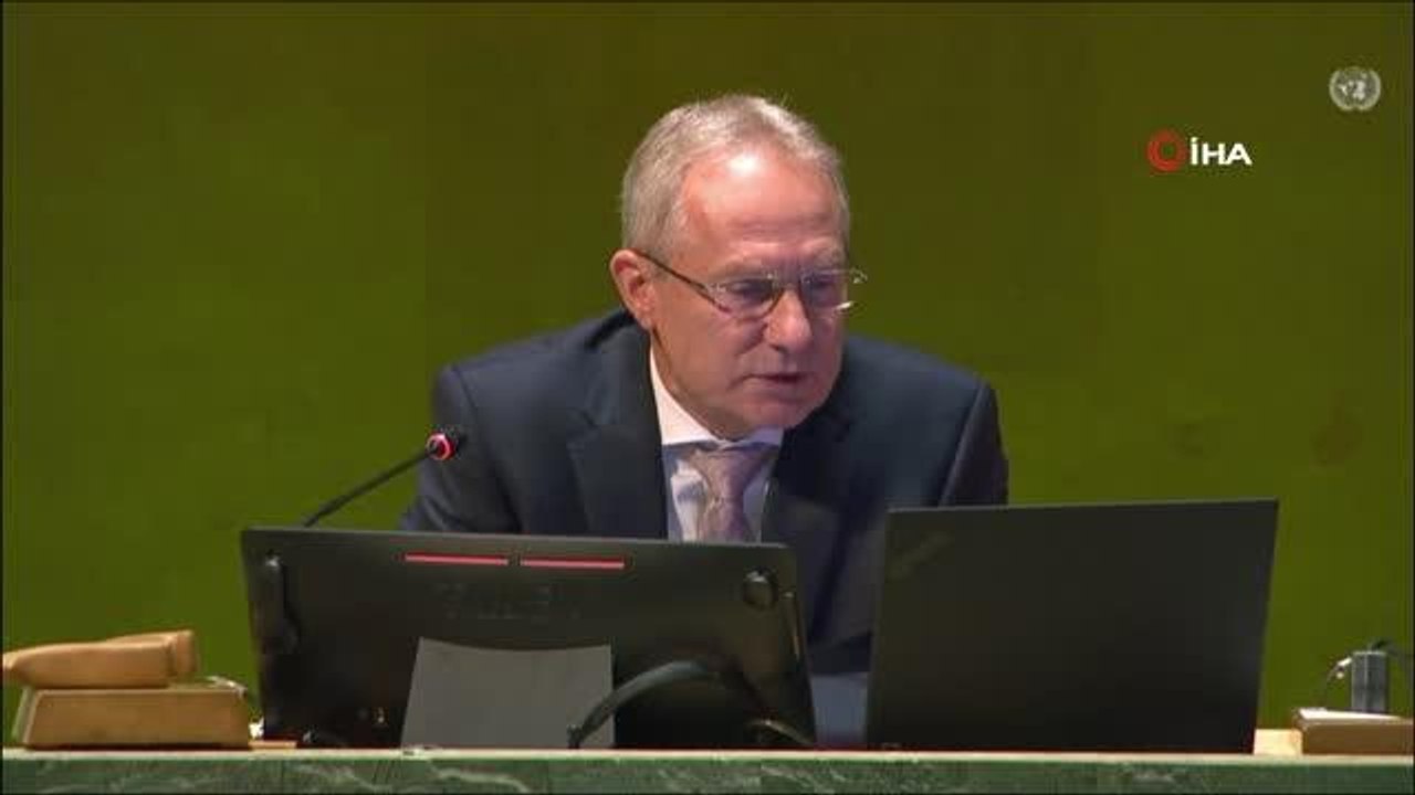 Birleşmiş Milletler Genel Kurulu'nda Rus askerlerinin Ukrayna'dan çekilmesini talep eden karar kabul edildi
