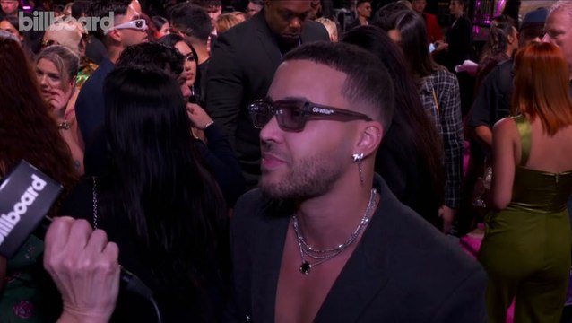 Prince Royce Talks His New Haircut, Reinvention, Connecting With Fans & More | Premio Lo Nuestro 2023