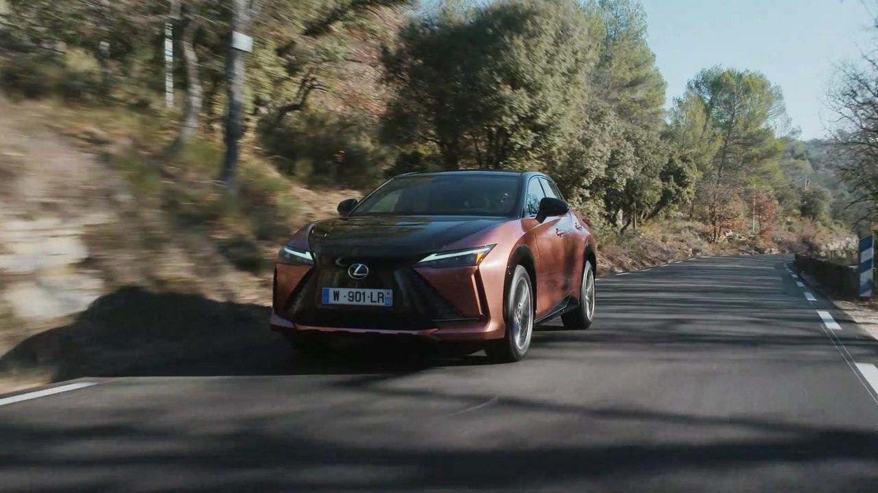 Der neue vollelektrische Lexus RZ 450e