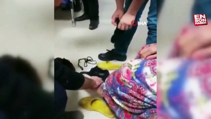 Malatya'da evi yıkıldığı için parkta oturan yaşlı kadına polisler sahip çıktı