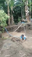 Pencarian Emas Dengan Alat Sederhana Manual Di Kabupaten Tambrauw,PBD