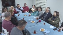 Kemal Kılıçdaroğlu depremzede ailelerle bir araya geldi