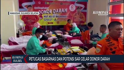 Petugas Basarnas Dan Potensi Sar Gelar Donor Darah