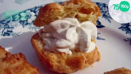 Gougères et chantilly à la Fourme d'Ambert