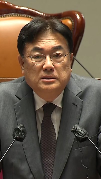 정진석 "이재명, 4년 전 조국과 흡사…막다른 골목 느끼는 것"