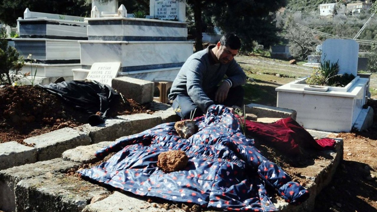 İkisini de depremde kaybetti! Bu acıya yürek dayanmaz…