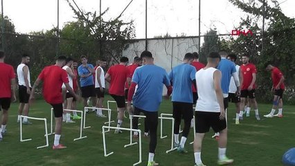 Download Video: SPOR Batman Petrolspor ve Siirt İl Özel İdaresi Spor, depremzedeler için dostluk maçı yapacak