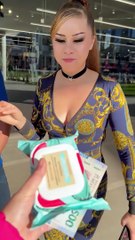 Hombre deja a su novia tras verla sin maquillaje