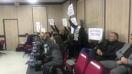 AKP'lilerin "Deprem pankartı" tahammülsüzlüğü