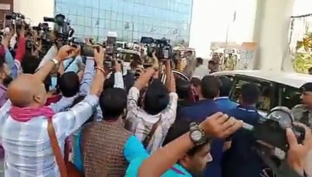 सोनिया गांधी के साथा राहुल भी पहुंचे रायपुर, विषय समिति की बैठक में हुए शामिल