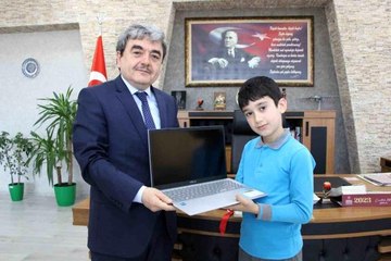 "Allah bana daha çok verir" demişti...Minik Özcan'ın bilgisayarı Milli Eğitim Bakanlığı'ndan