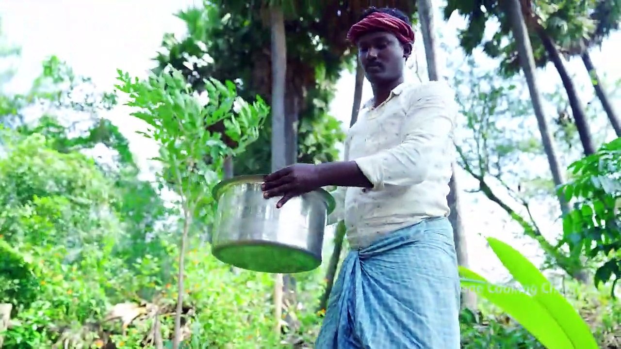BANANA CHIPS _ Kerala Special Nendran Raw Banana Chips _ Street Food Snack Recipe cooking in