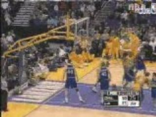 Shaquille O'Neal-Crossover Lakers vs. Mavericks