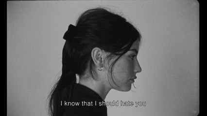 Gracie Abrams - I should hate you