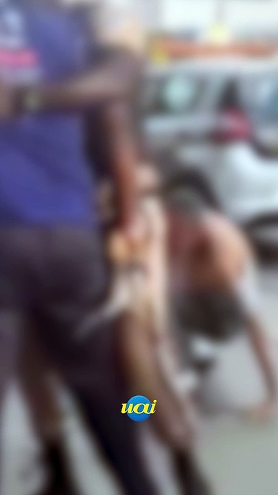 Homem é chamado de macaco e parte para cima do agressor