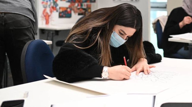 ¿En búsqueda de estudio o empleo? Becas para jóvenes que buscan su primer trabajo