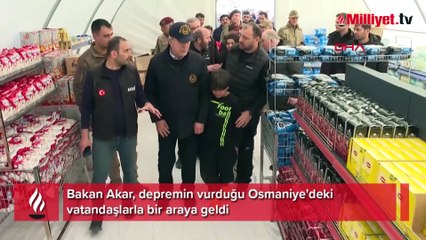 Bakan Akar Osmaniye'de depremzedelerle bir araya geldi