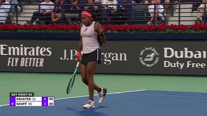 Dubaï - Swiatek autoritaire face à Gauff