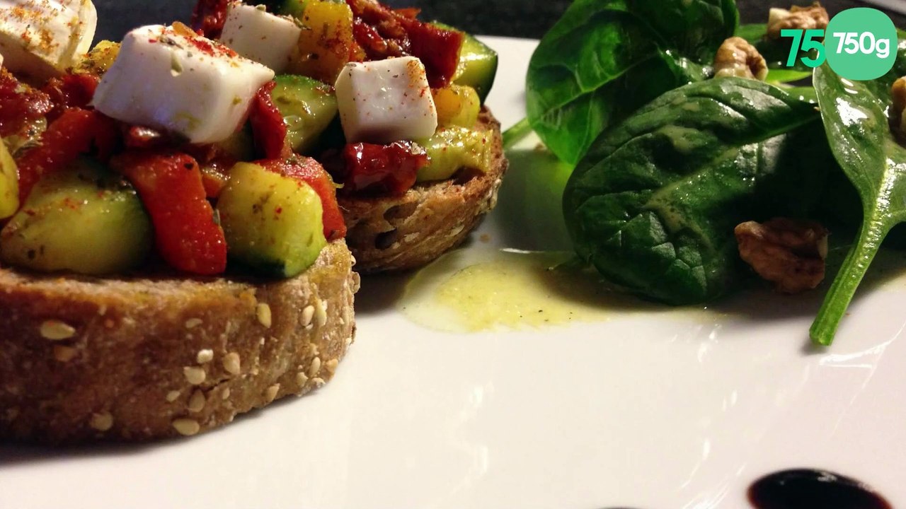 Tartines de légumes rôtis et fromage de chèvre