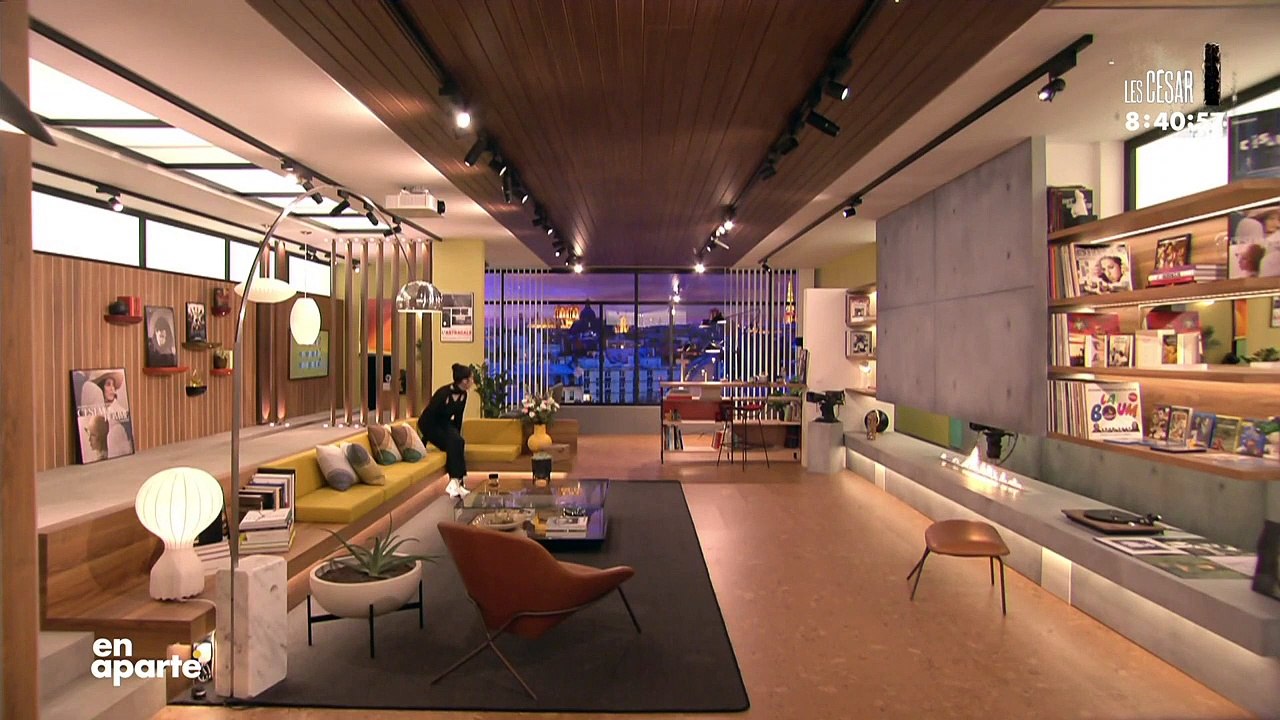 Leïla Bekhti est la maman de trois jeunes enfantsExtrait de l'émission "En Aparté" sur Canal + avec Leïla Bekhti