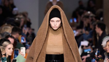 Défilé Max Mara Prêt-à-porter Femme Automne-Hiver 23-24