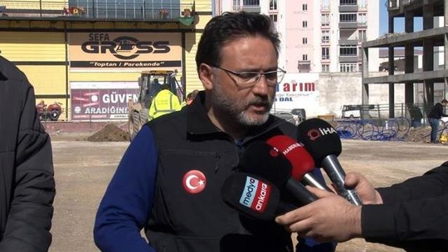 Elbistan Koordinasyon Valisi Gökmen Çiçek: Elbistan'da günde 60 tane enkaz kaldırılıyor