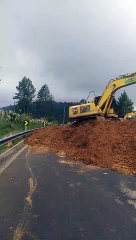 Serra de Corupá, na BR-280, deve seguir interditada pelo menos até sábado